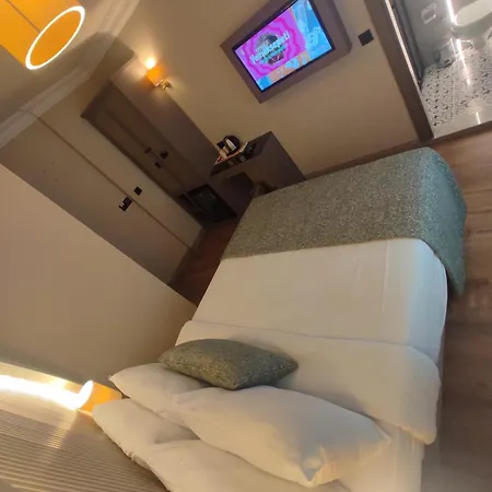 Отель Mara Oldcity 3*