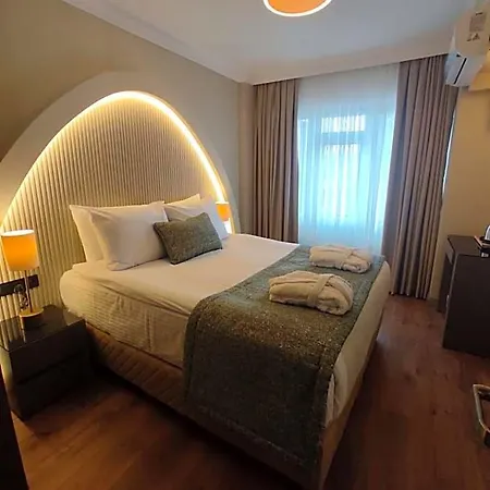 Mara Oldcity Hotel 3*