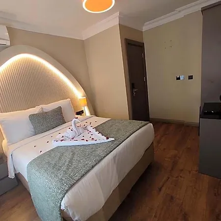 Mara Oldcity Hotel 3*