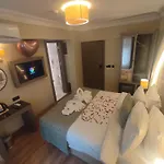 Mara Oldcity